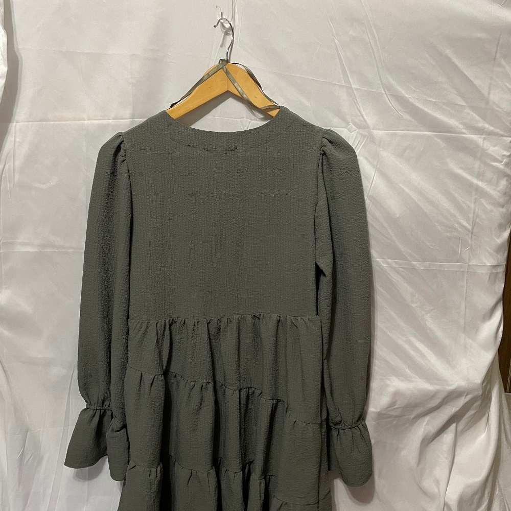 Love riche Womens L tiered boho style tiered dress fall green
